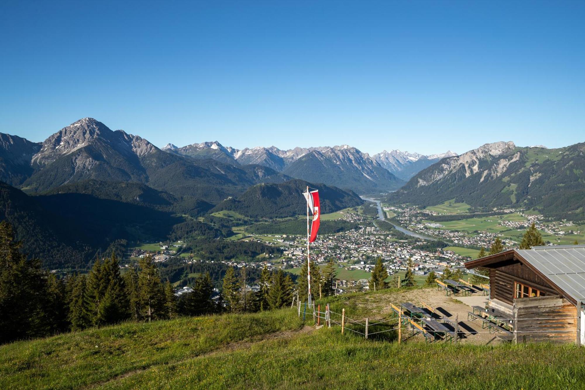 Hotel Krone Tirol 罗伊特 外观 照片