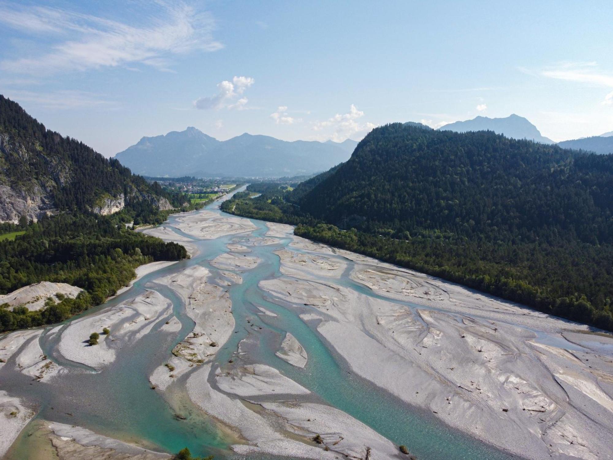 Hotel Krone Tirol 罗伊特 外观 照片